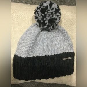 Michael Kors toboggan with Pom on top